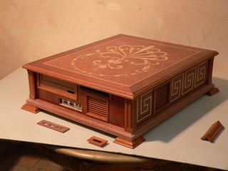 Illustration for article titled PC Made of Redwood Gives Us Wood